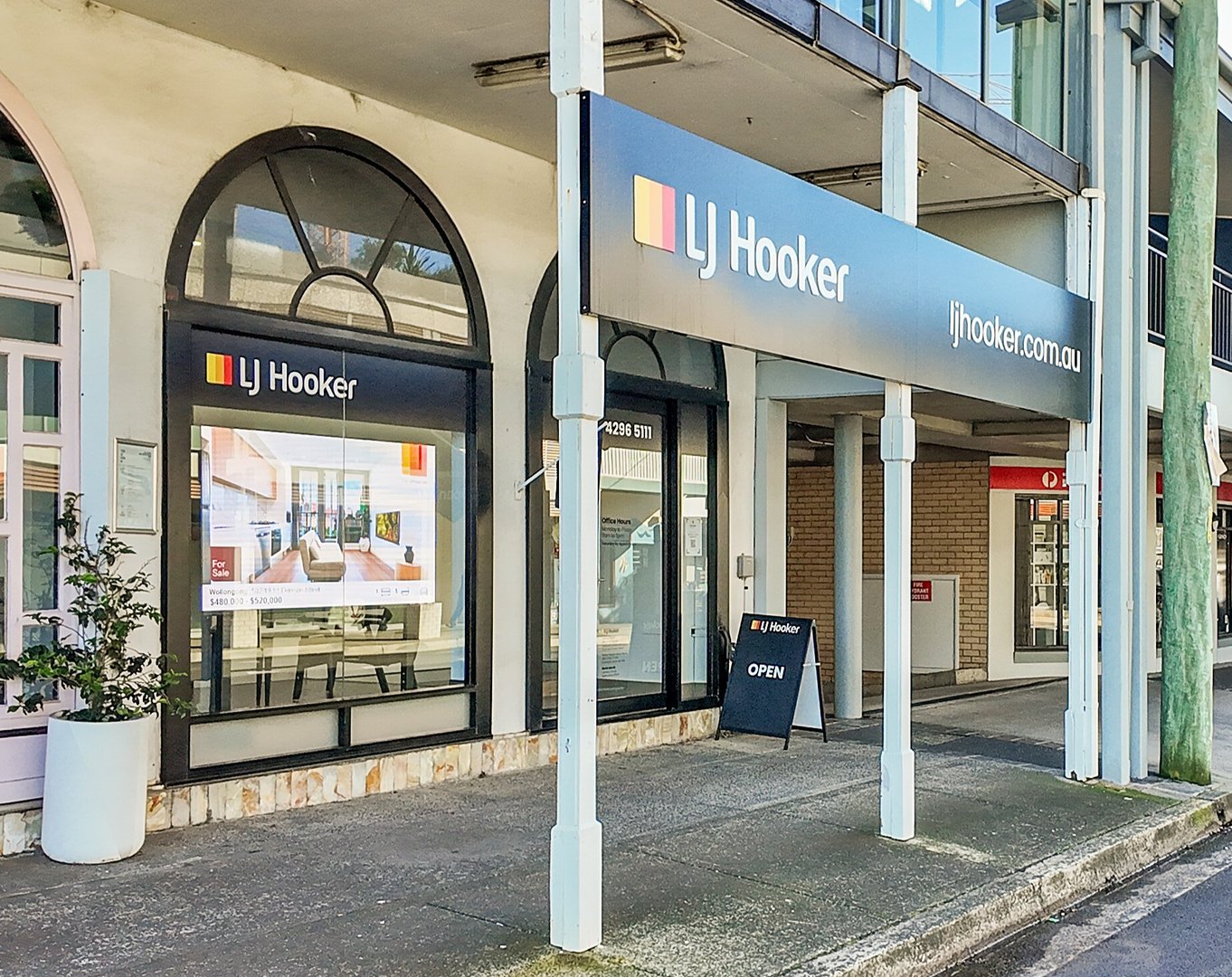 LJ Hooker Shellharbour Front Angle cropped